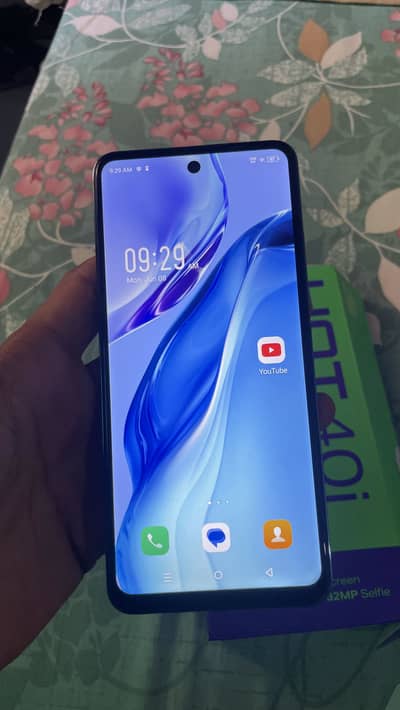 Infinix Hot 40i