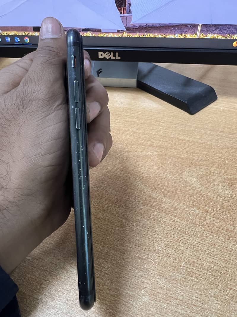 Apple iPhone 7 2