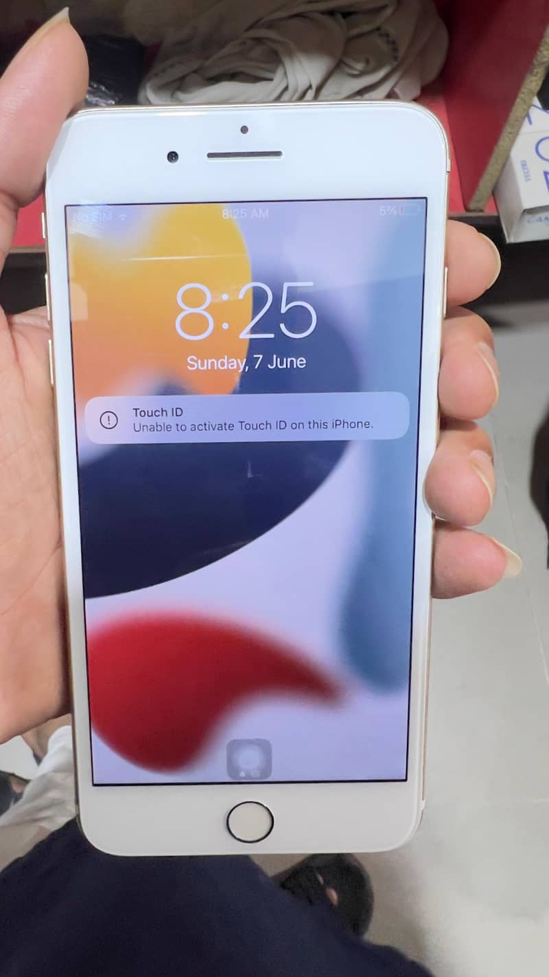 Apple iPhone 7 Plus 0