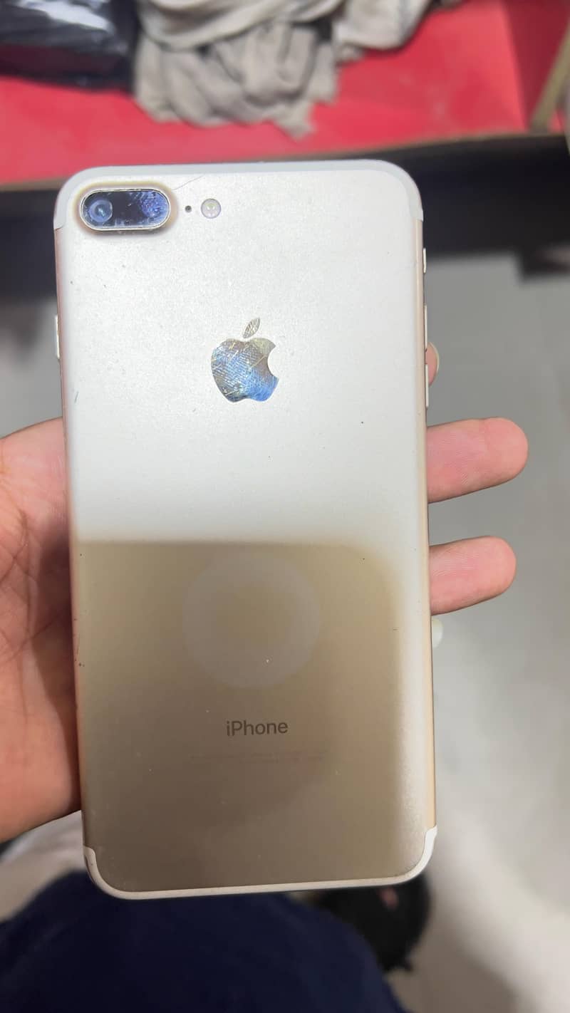 Apple iPhone 7 Plus 1