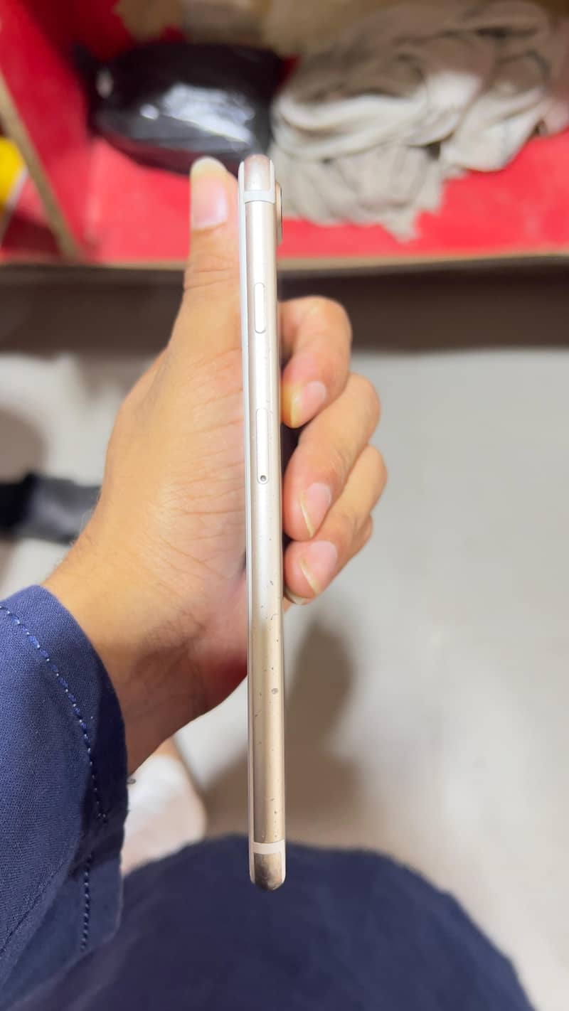 Apple iPhone 7 Plus 4