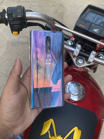 One Plus 8 ram 8/128 gb dual pta