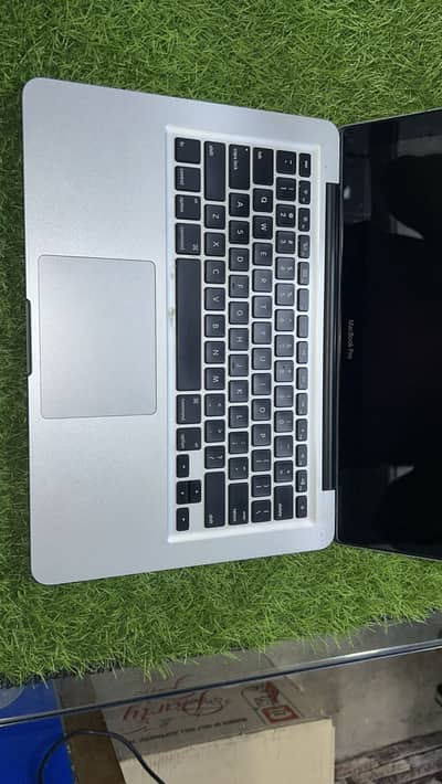 Apple MacBook Pro Core i5 8GB RAM 128GB SSD Excellent Battery