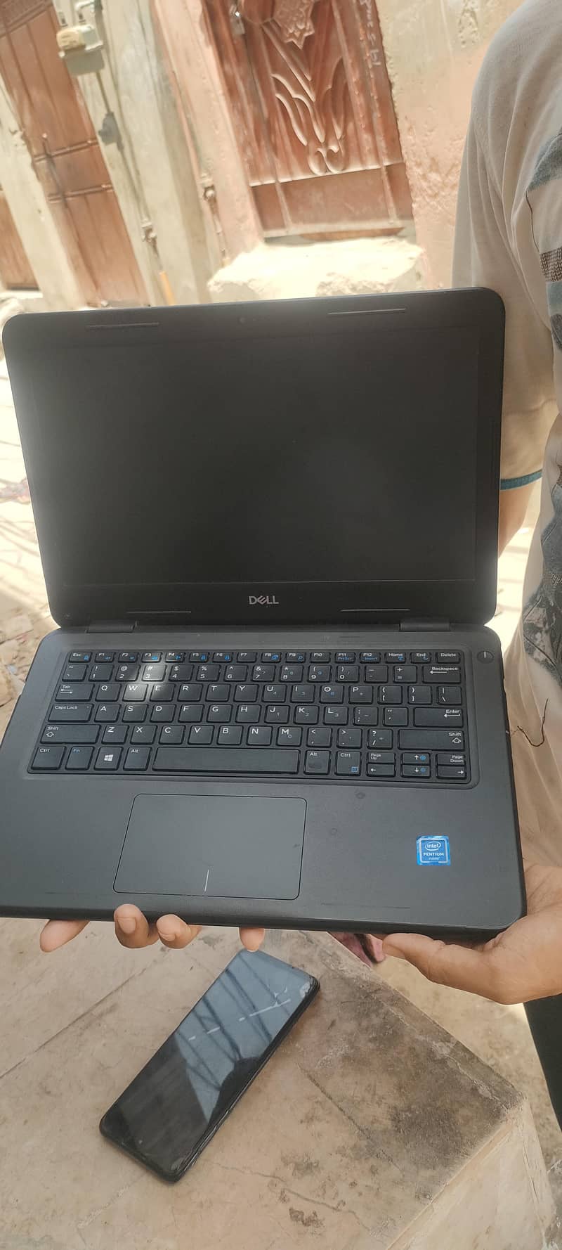 DELL. 0
