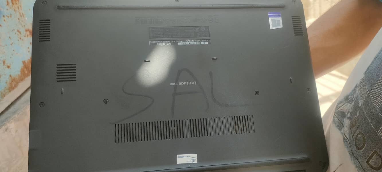 DELL. 1