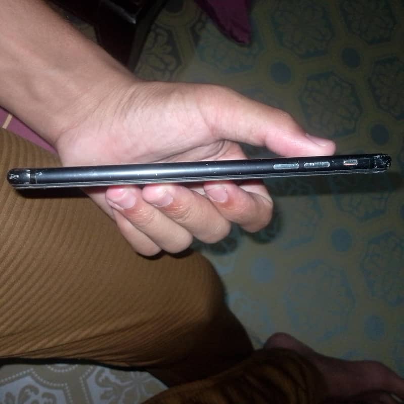 Apple iPhone 7 Plus 1