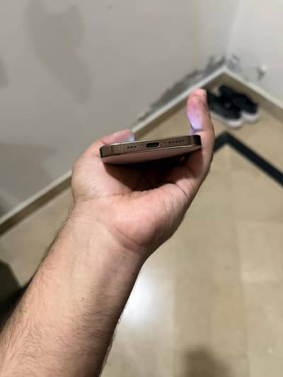 Apple iPhone 16 Pro