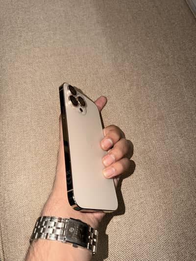 IPhone 13 pro max 128 GB| With original Box |Neat & clean |Face ID OK|