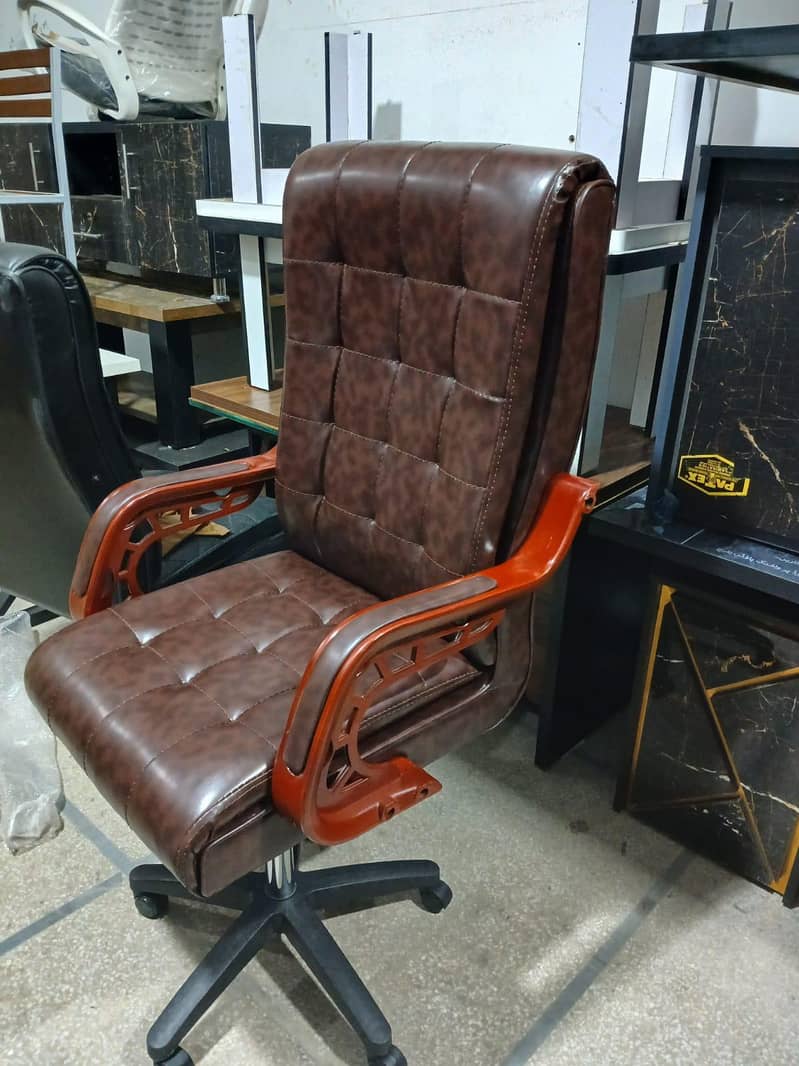 Executive/Boss chair ( Azadi offer ) 8