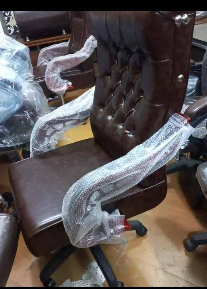 Executive/Boss chair ( Azadi offer ) 17