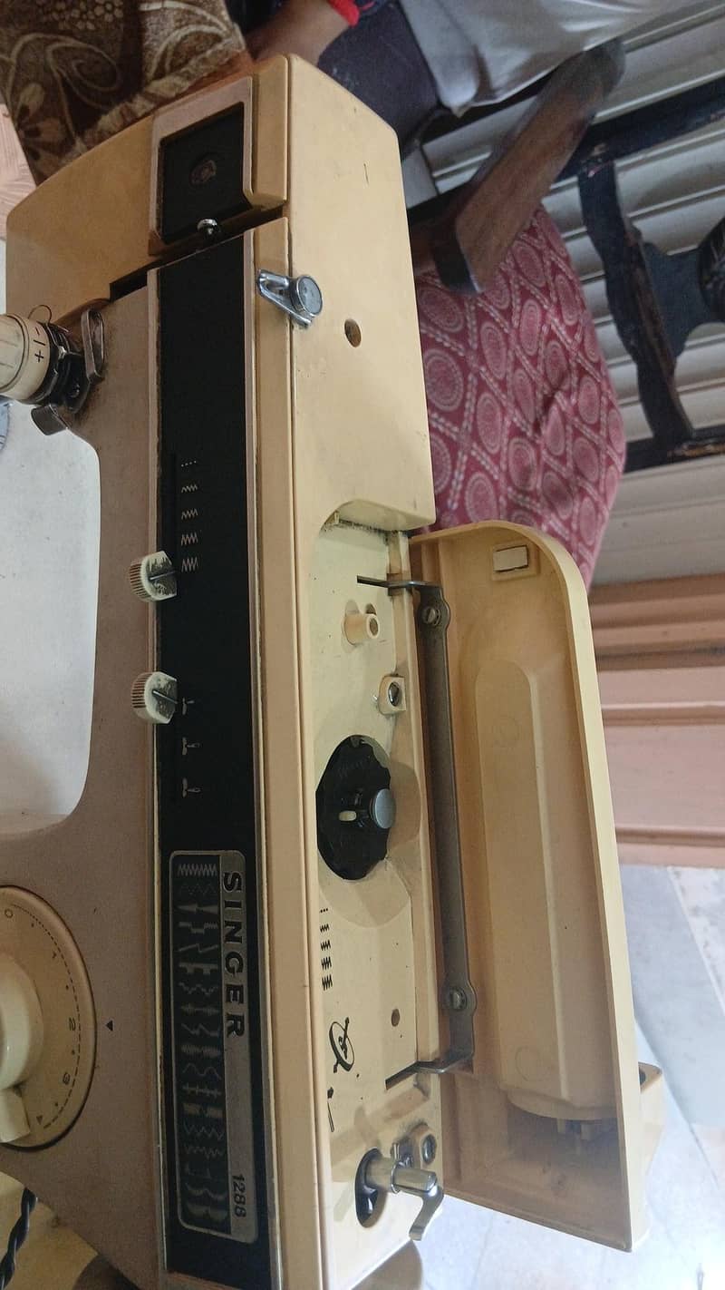 singer sewing machine 2