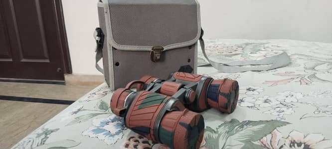Heavy Binocular