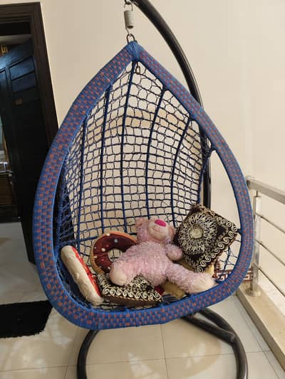 Jhula swing blue color 9/10 condition