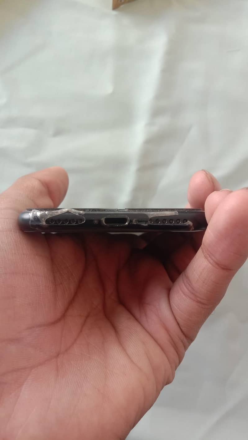 Apple iPhone SE 3