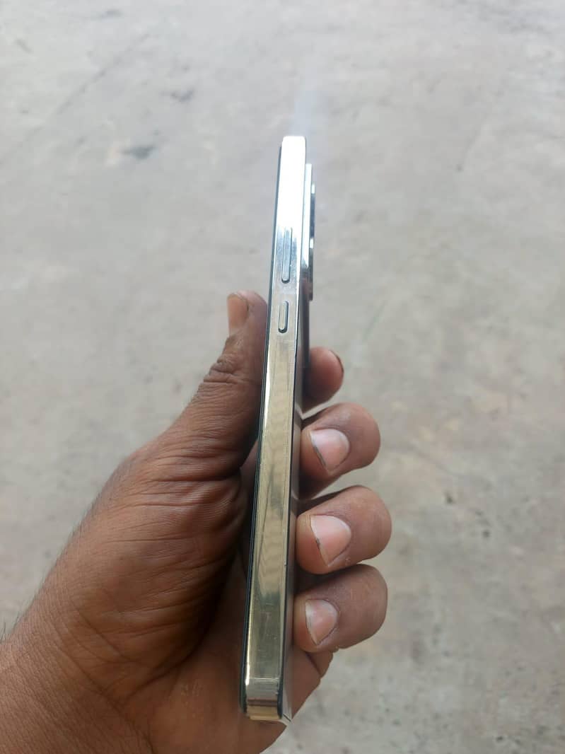Infinix Note 40 2