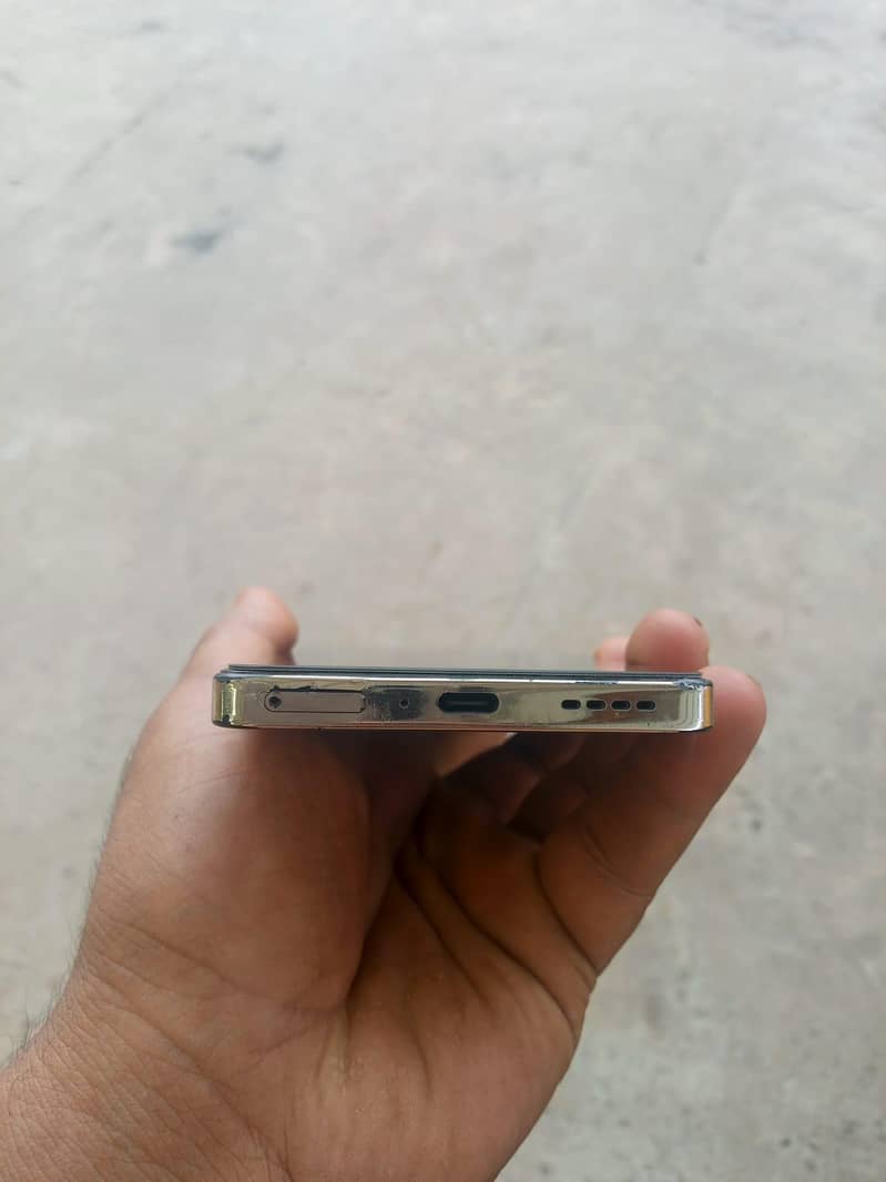 Infinix Note 40 5