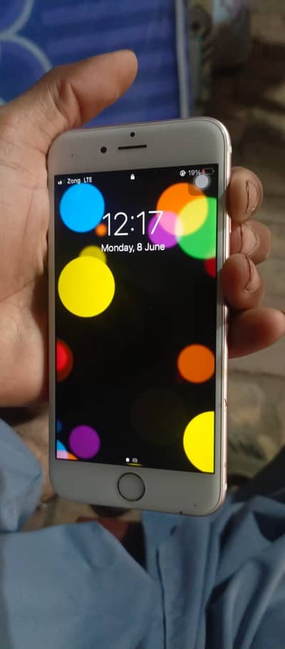 Apple iPhone 6S
