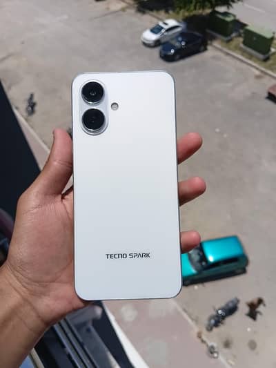 Tecno Spark Go 2