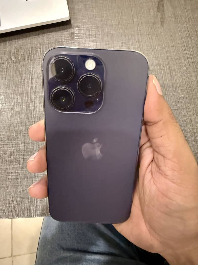 Apple iPhone 14 Pro 1