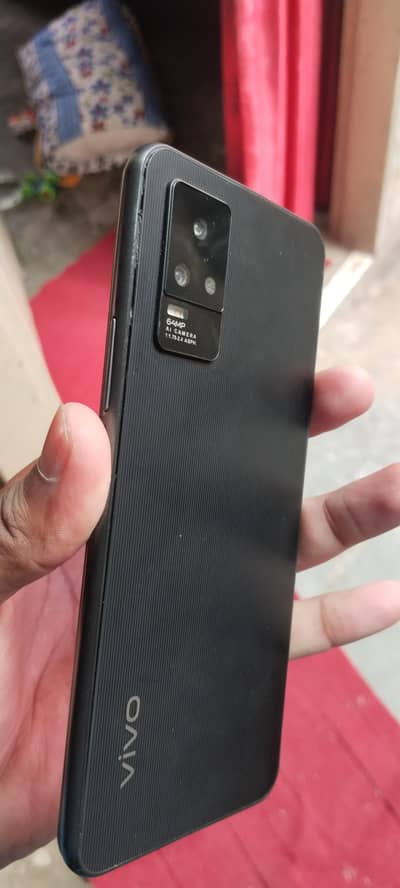 Vivo V20
