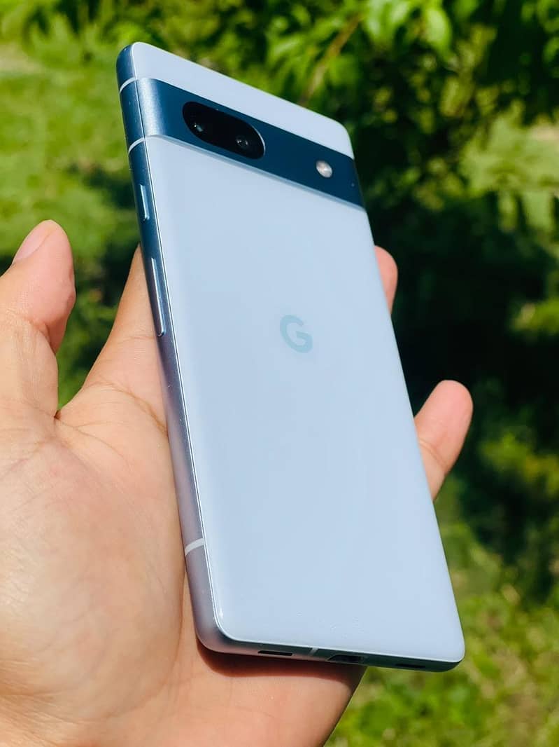 Google Pixel 7a 4