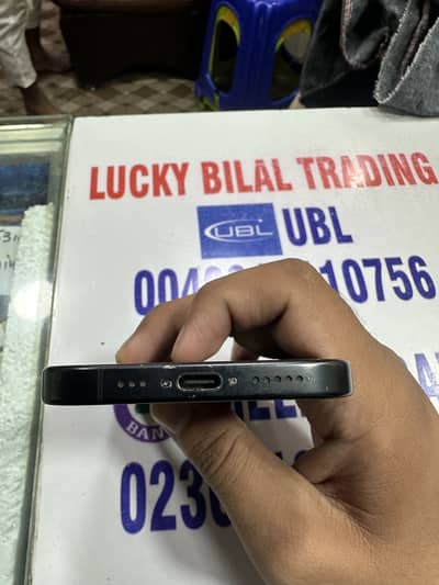 Apple iPhone 16 Pro
