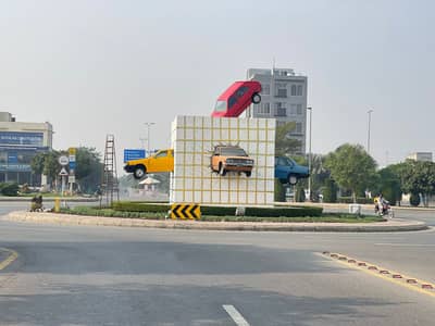 8 Marla Residential Plot At Main Boulevard With Possession, Utilities All Dues Paid At Very Exotic Location Of C Block, Bahria Orchard Lahore Walking Distance To Commercial Market, Masjid, Parks And Super Store