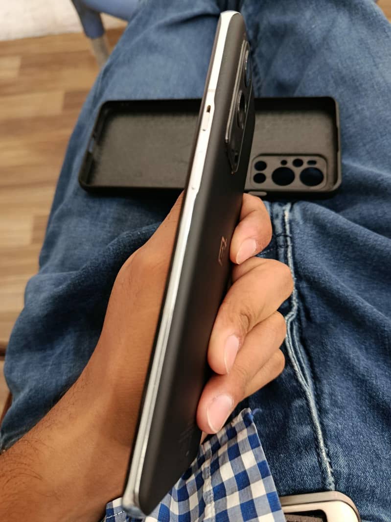One Plus 9 Pro 1