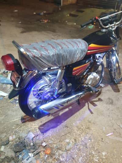 Honda cg125 (2011) karachi nmbr*0321*2889915*