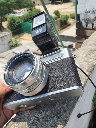 yashika electro 35 mm vimtage camera for sale