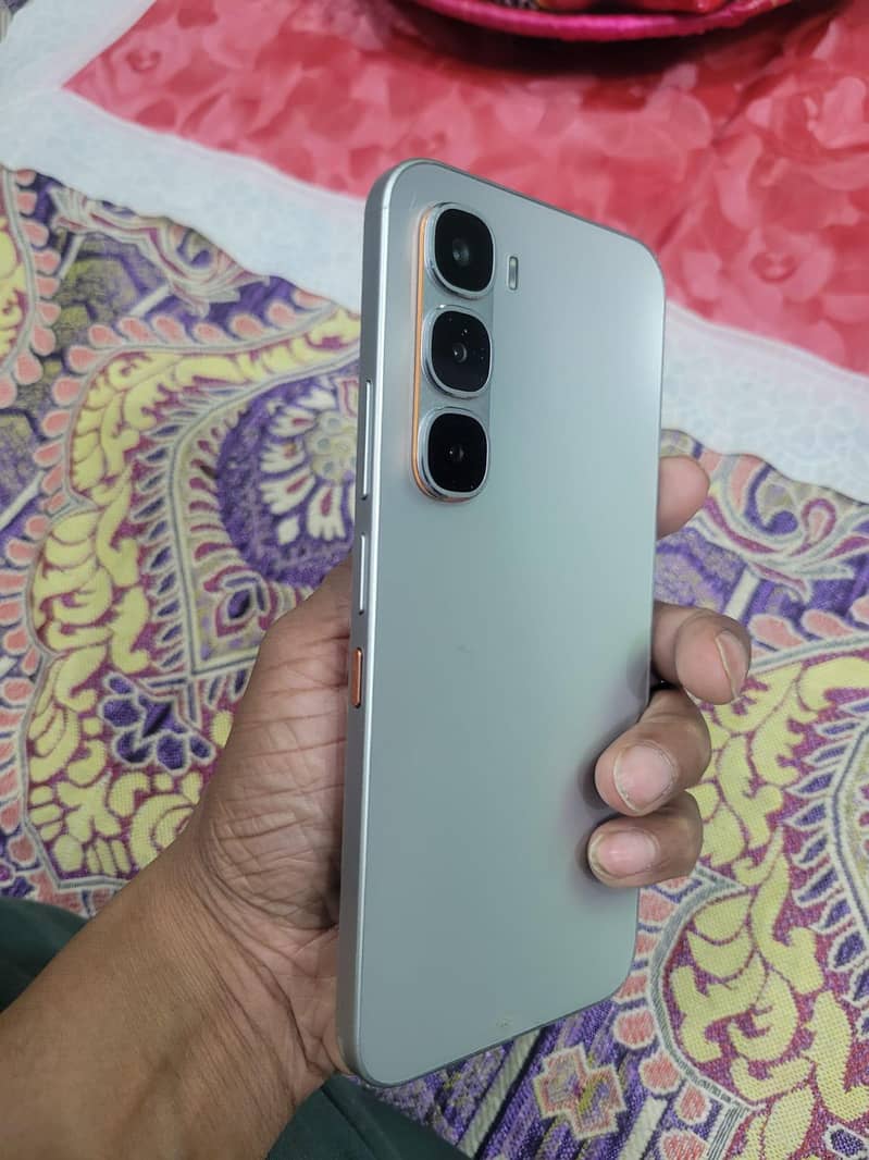 Tecno CAMON 16 Pro 6