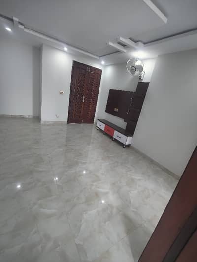 2 Bedroom flat available for rent | Hot Location | Hot Price
