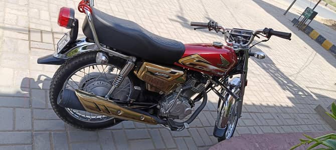 Honda 125 Special Edition