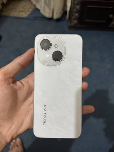 Tecno spark go 1