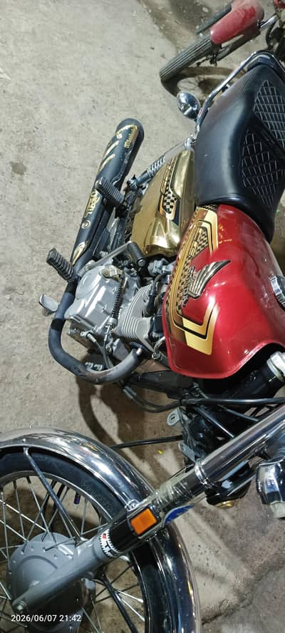 Self gold edition honda for sale