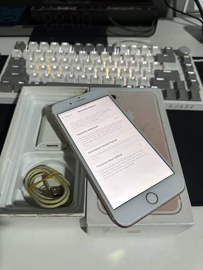 iphone 7 plus 128 GB  (no open no repair) (PTA approved) all ok