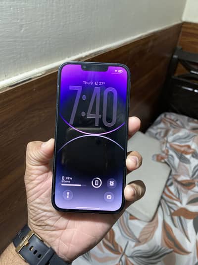 Apple iPhone 14