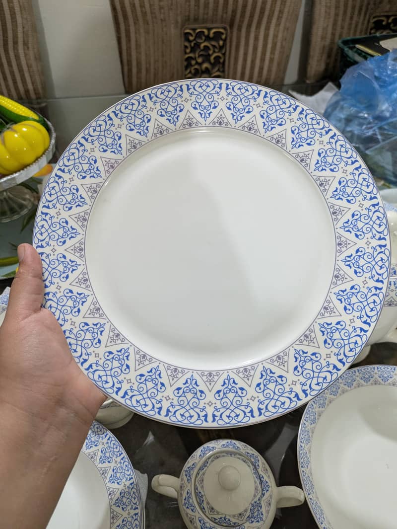 Dinner set 0