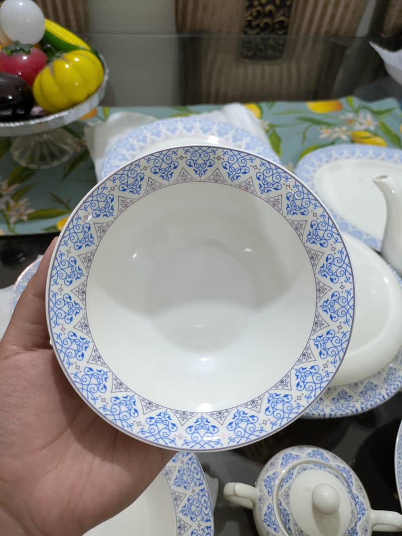 Dinner set 1