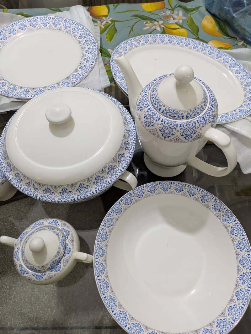 Dinner set 2
