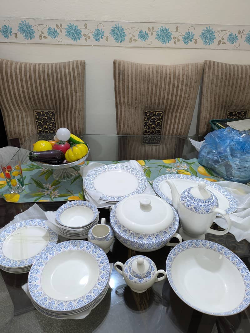 Dinner set 5