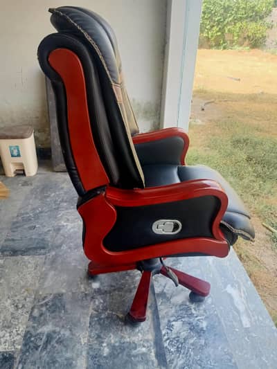 OFFICE (SOFA LUXURY) CHAIR BEST QUALITY