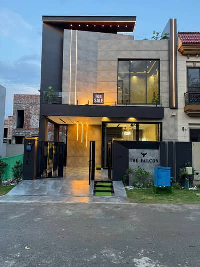 5 Marla Model House | Construction by Zodic Associates | DHA Phase 9 Town | Grey to Turnkey | Rs. 3,0003,500/sqft