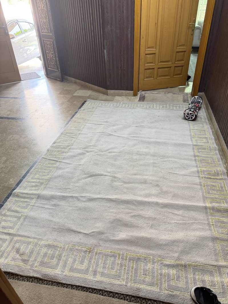 Centre. carpet 6