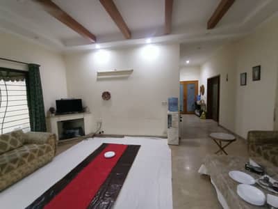 AHMED ASSOCIATES OFFER 12 MARLA INDEPENDENT UPPER PORTION FOR RENT IN PCSIR PHASE 2 NEAR TO SHUKAT KHANUM HOSPITAL LAHORE