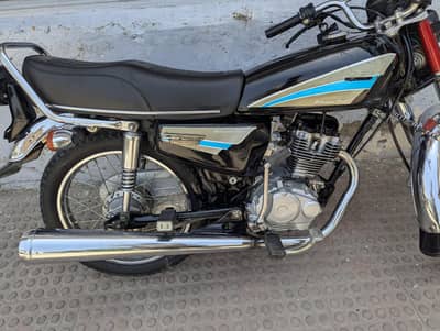 Honda 125 for sale Whatsapp number 03339025612