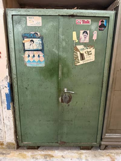Iron Steel Cupboard + safe
