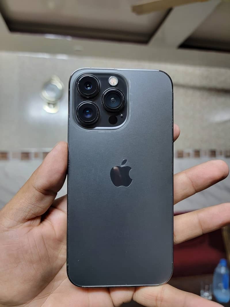 Apple iPhone 13 Pro 0