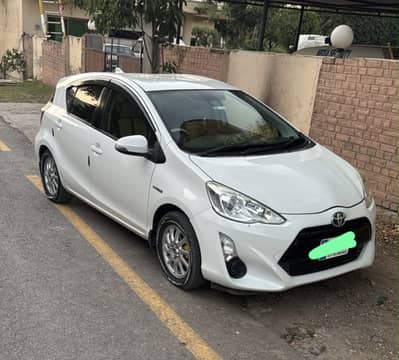 Toyota aqua S