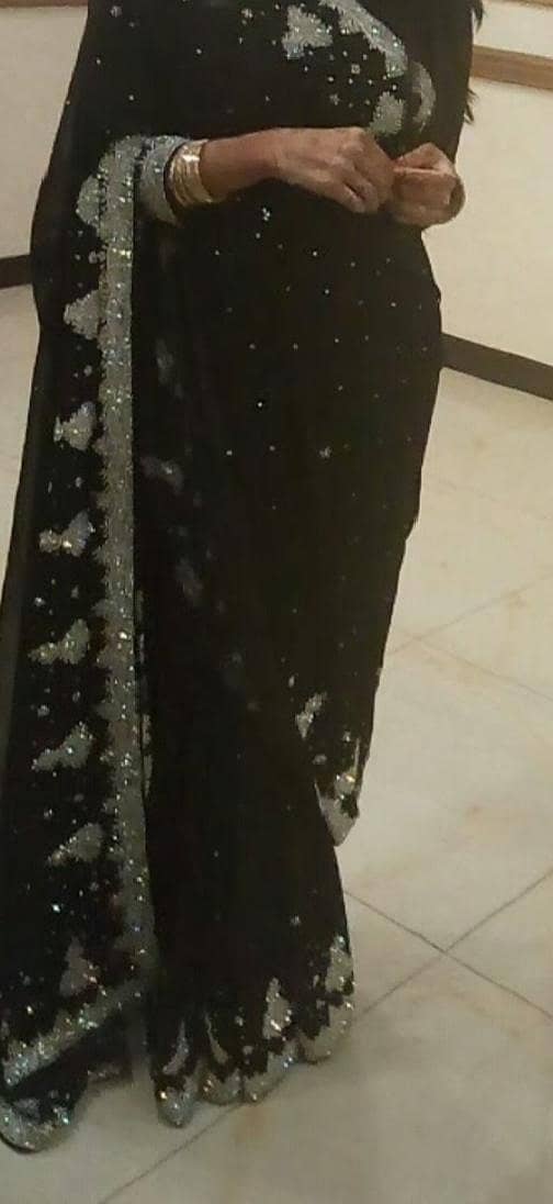 saree 0
